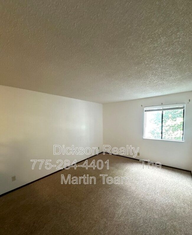 Building Photo - 1000 Beck St