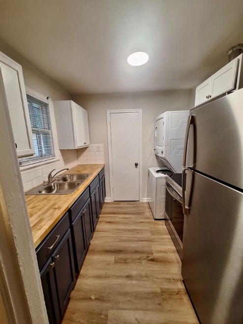 Building Photo - 2734 Lakehurst Ave