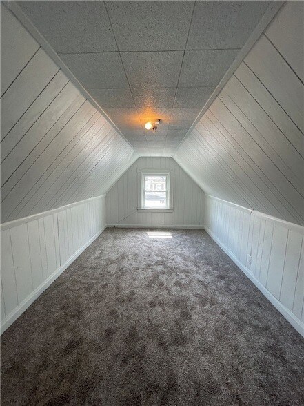 Building Photo - 1367 Montezuma St