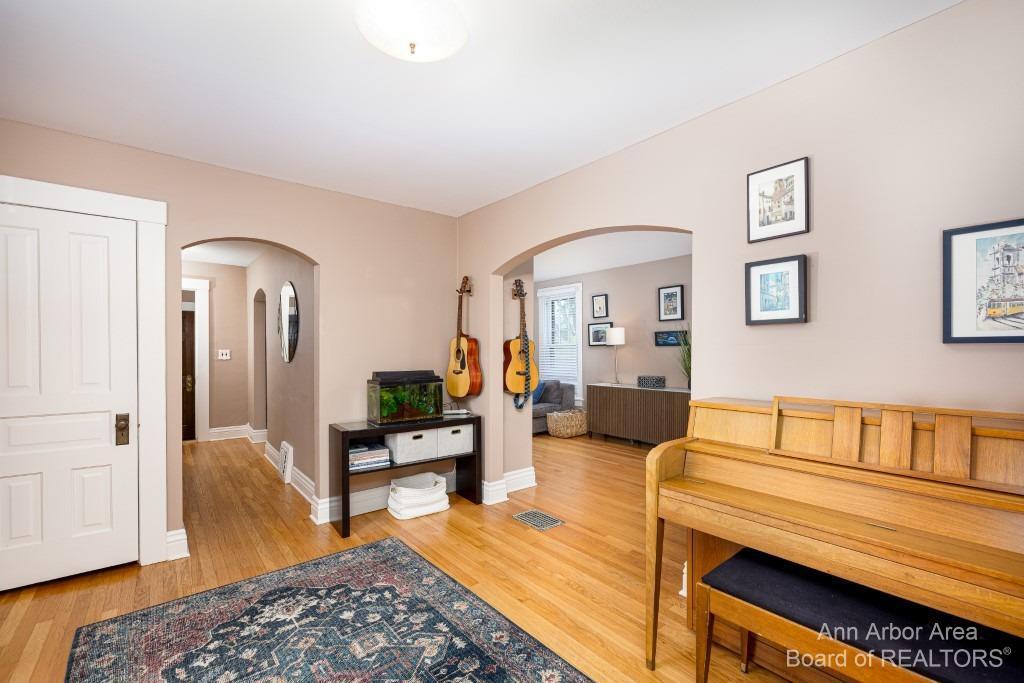 Music room - 413 5th St