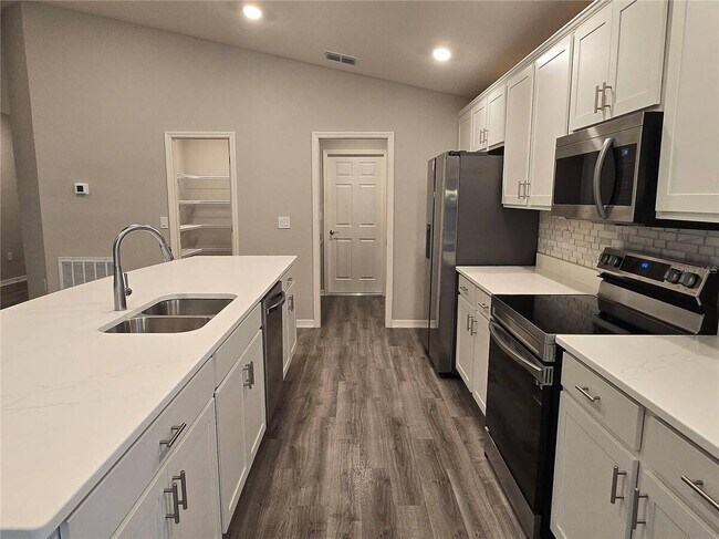 Building Photo - 1352 Mountain Flower Ln
