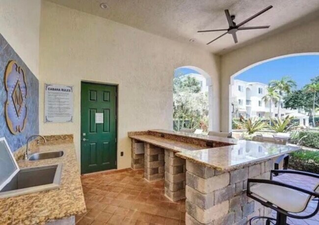 Building Photo - 9857 Baywinds Blvd