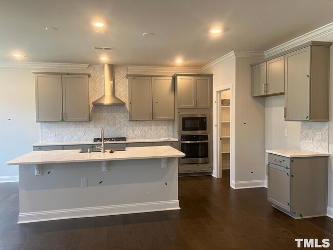 Building Photo - 365 Natsam Wds Wy