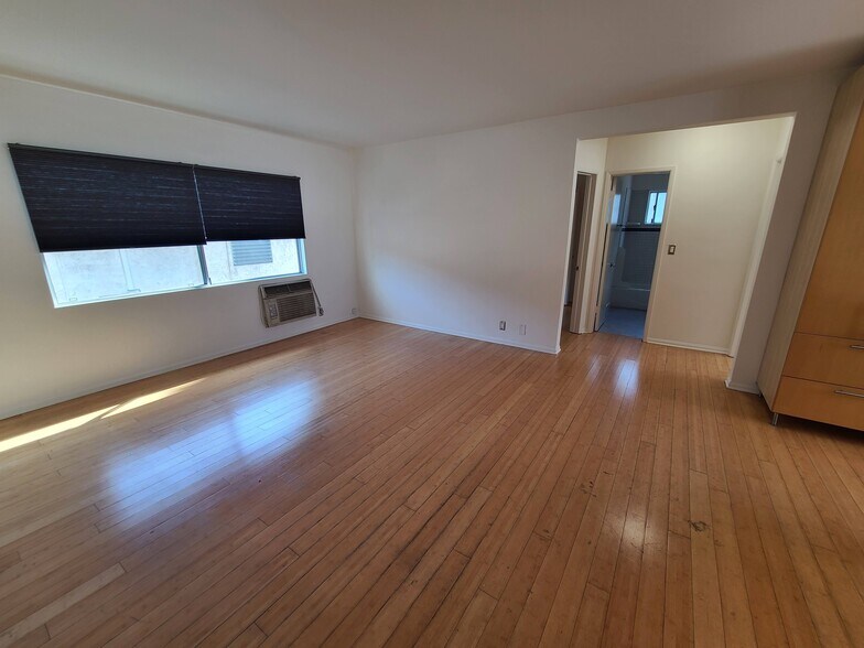 Building Photo - 3412 Helms Ave