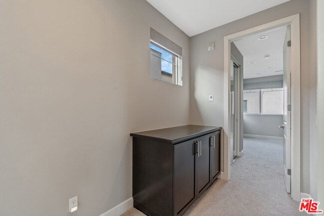 Building Photo - 12860 S Seaglass Cir