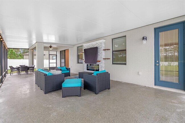 Building Photo - 13333 Orca Sound Dr