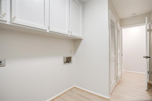 Building Photo - 4759 Fieldcrest Dr