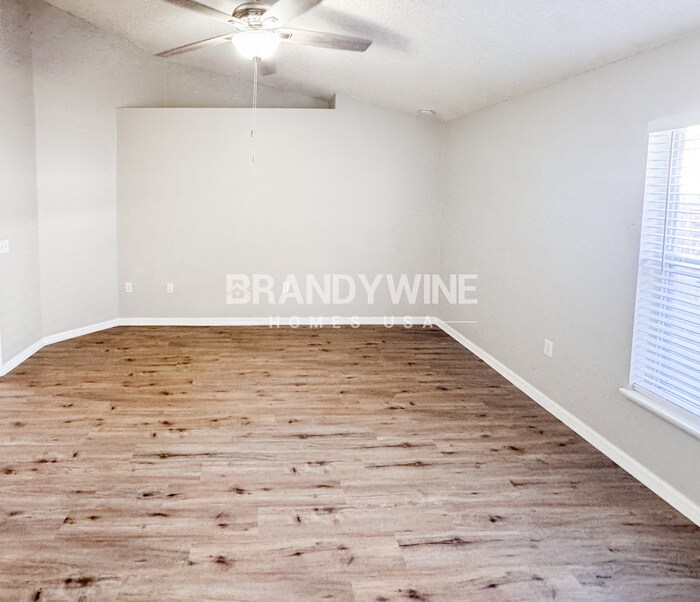 Building Photo - 355 Placid Lake Dr