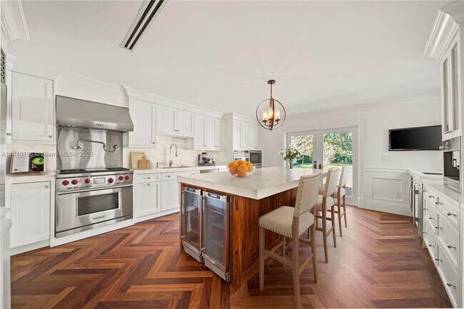 Building Photo - 9435 SW 100th St