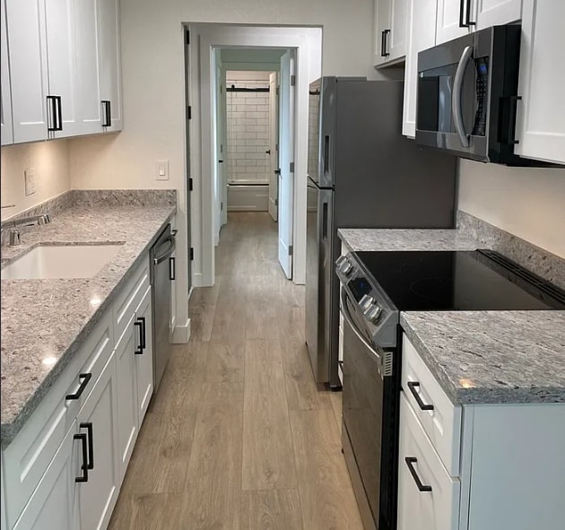 Building Photo - Charming 1bd/1ba Condo in Woodside HOA