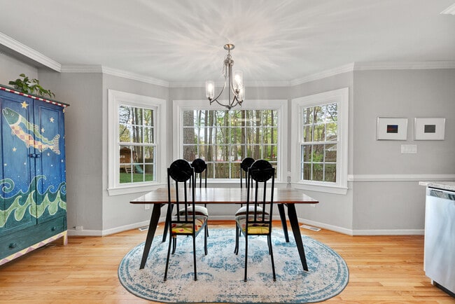 Building Photo - 717 Hempstead Ct