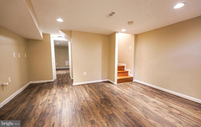 Building Photo - 1210 Oronoco St