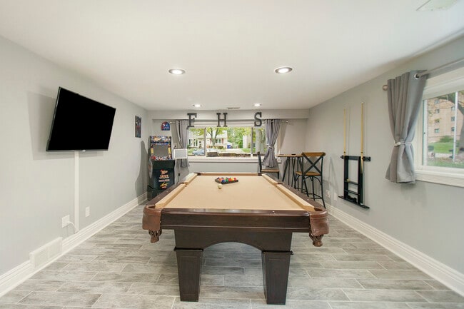 Building Photo - 63 S Main St