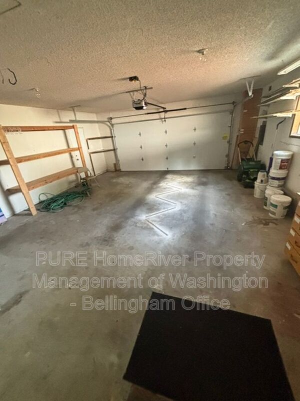 Building Photo - 3910 Pueblo Heights