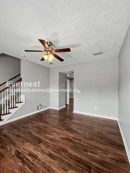 Building Photo - 4159 Saddlecreek Wy