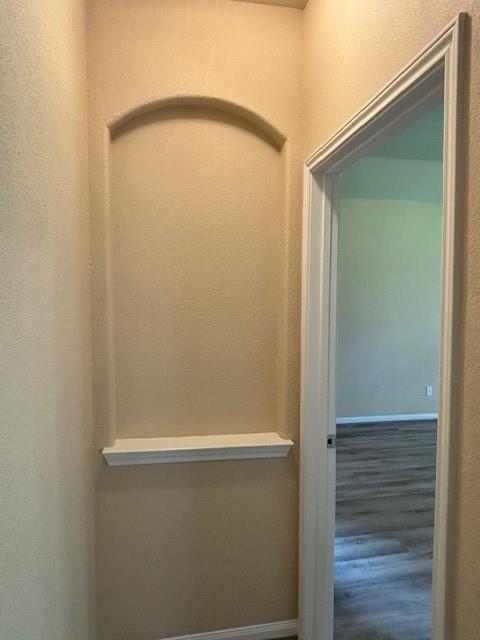 Building Photo - 995 Arbor Glen