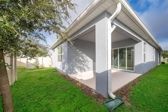 Building Photo - 2110 Charming Ave