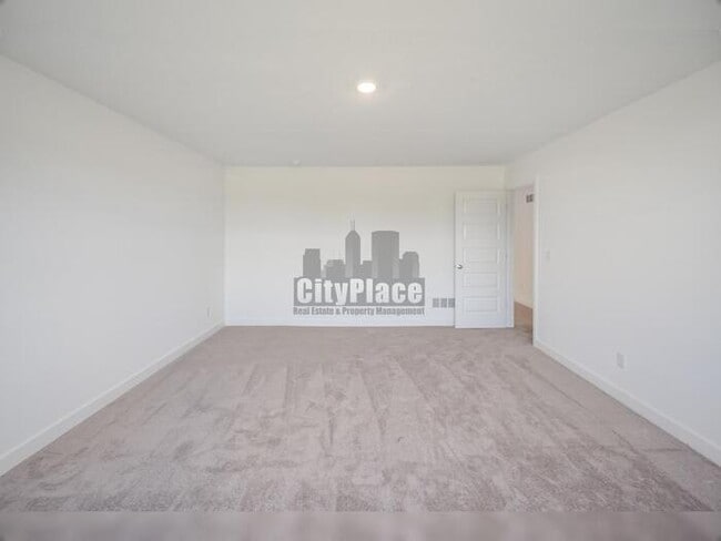 Building Photo - 3794 Cantebury Dr
