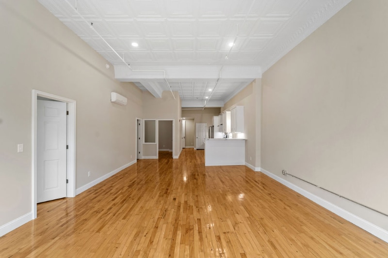 Building Photo - 33 Court St