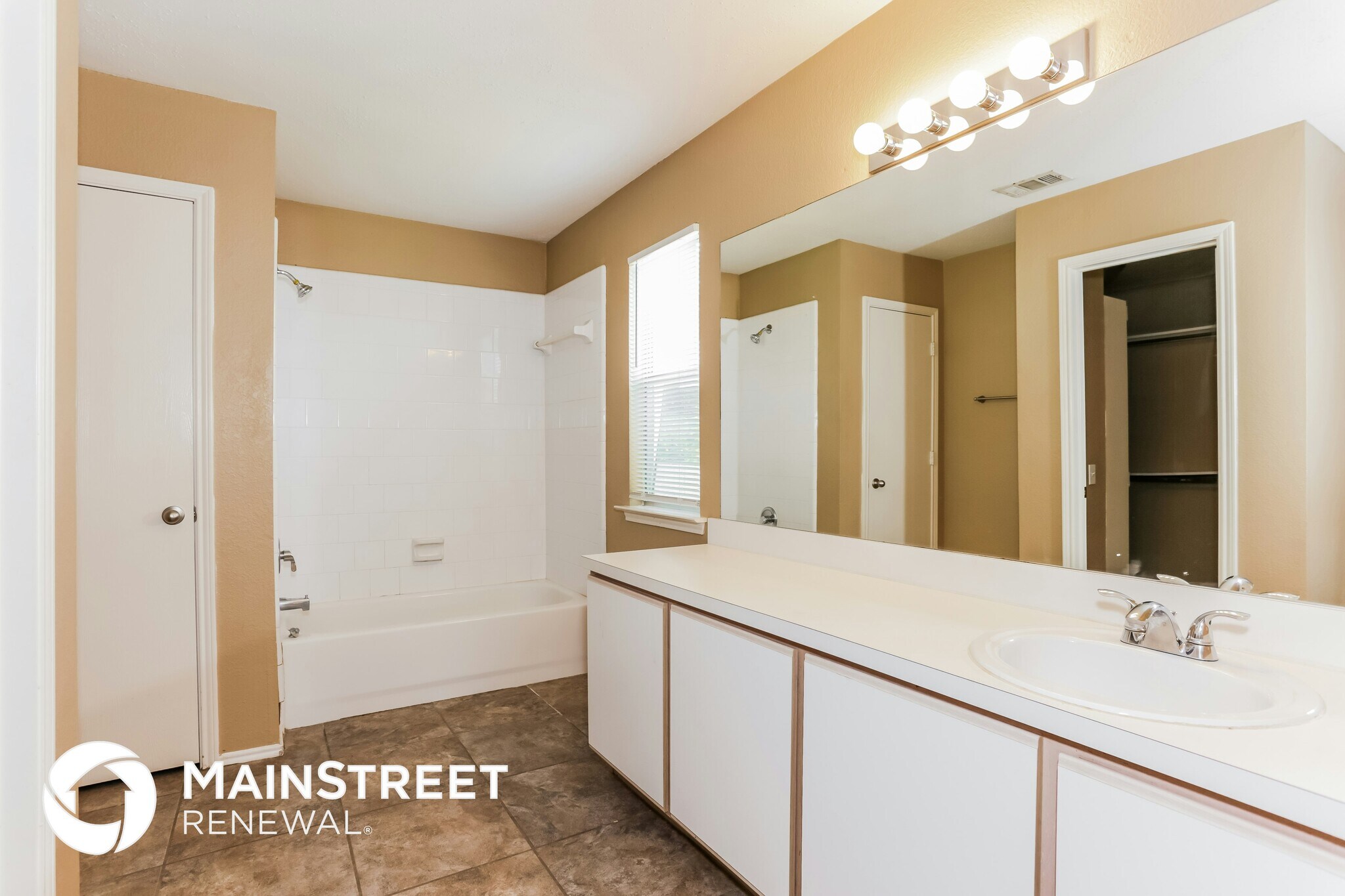 Building Photo - 6734 Ambercrest Dr
