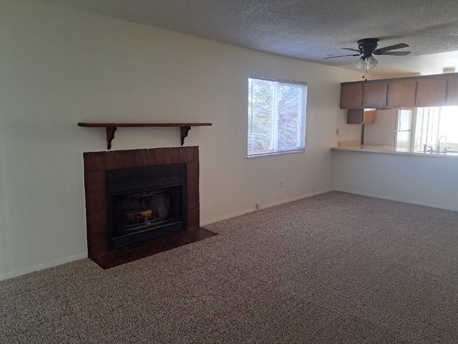 Building Photo - 6925 Peyote Way