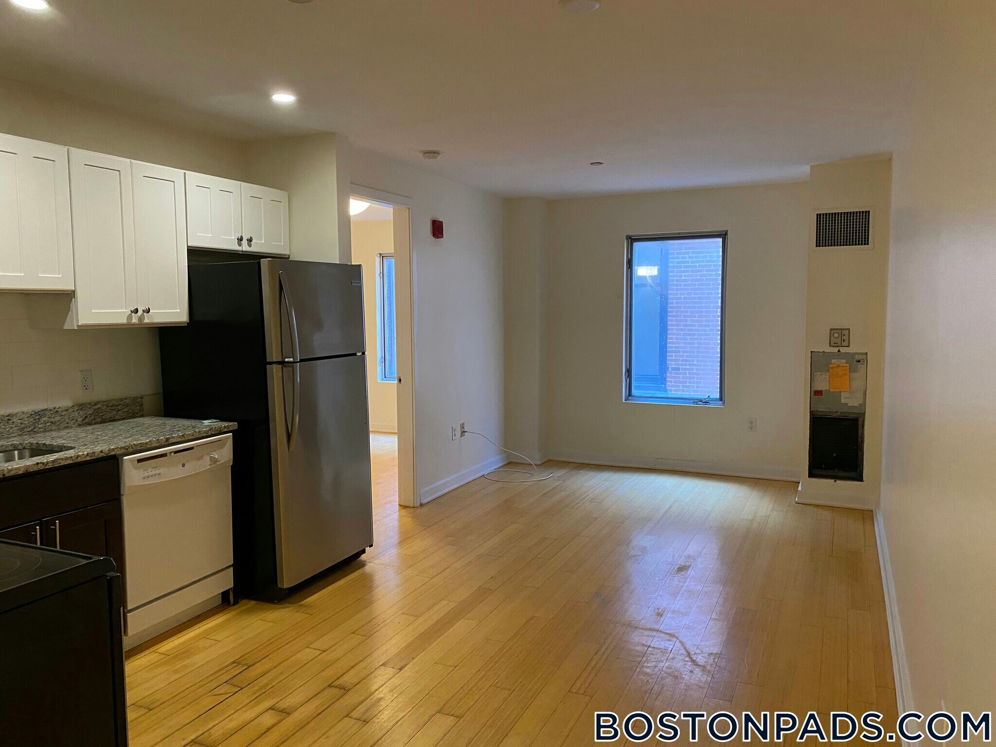 Building Photo - 40 Boylston St