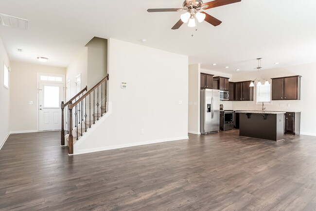 Building Photo - 244 Pearson Place