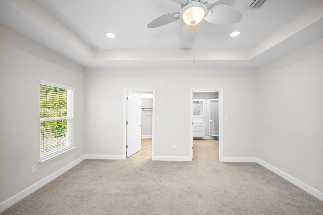 Building Photo - 24379 Sailfish Ln