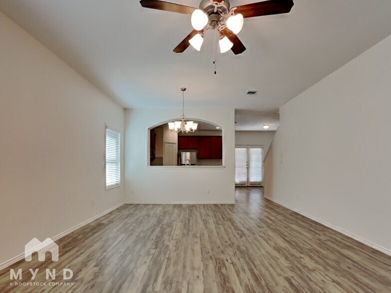 Building Photo - 1746 Cloister Dr