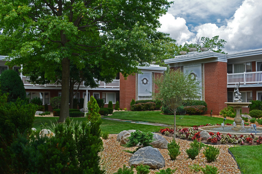 Primary Photo - Brook Forest Apartments