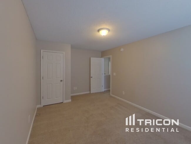 Building Photo - 130 Honey Tree Rd
