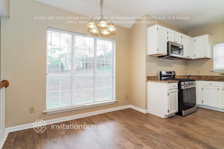 Building Photo - 1471 Chapel Hill Ln SW