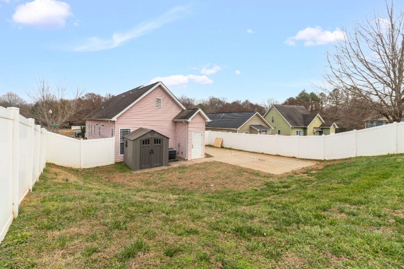 Building Photo - 4204 Spring Oak Dr