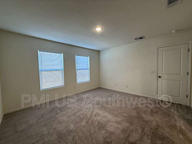 Building Photo - 2430 River Valley Cir