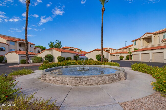 Building Photo - 10080 E Mountainview Lake Dr