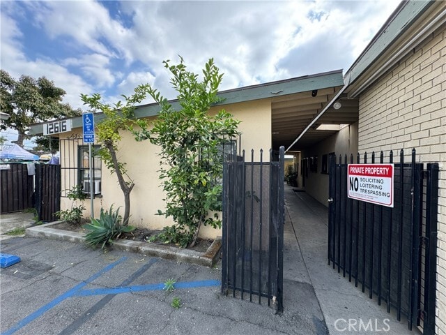 Building Photo - 12616 Lambert Rd