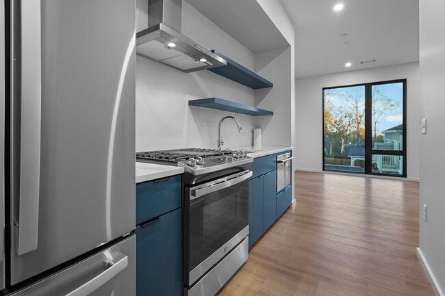 Building Photo - 500 Merritt Ave