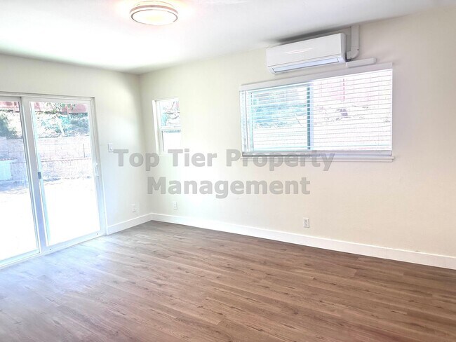Building Photo - 224 Guajome St