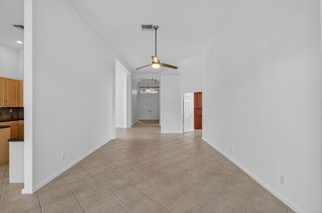 Building Photo - 7976 Monarch Ct