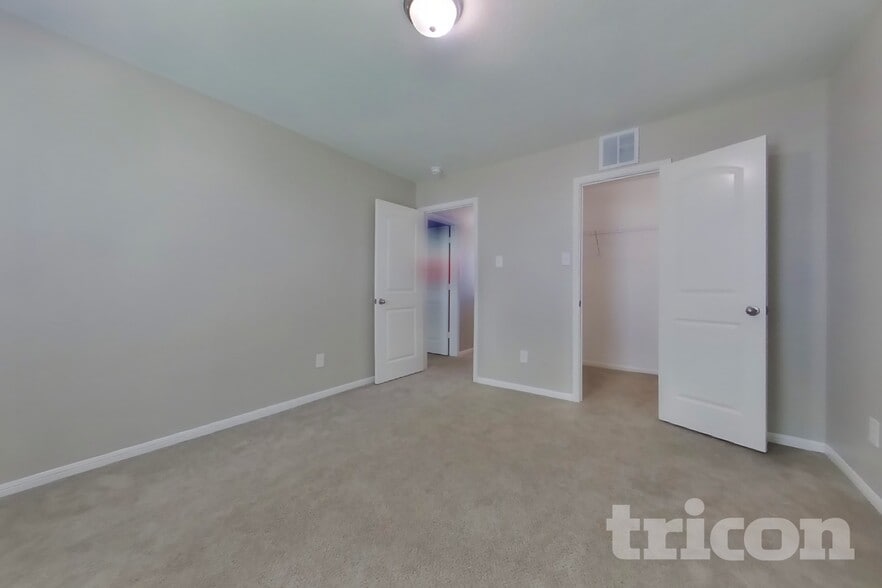 Building Photo - 640 Totem Trail Dr