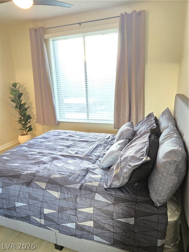 Building Photo - 4400 S Jones Blvd