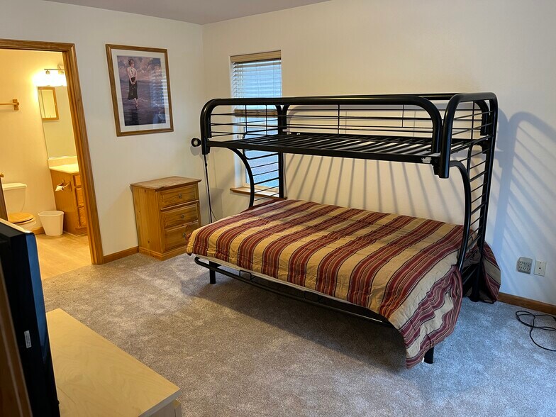 Building Photo - 12471 Northwoods Blvd.