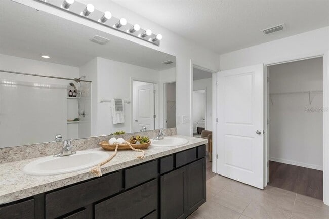 Building Photo - 232 Tierra Verde Way