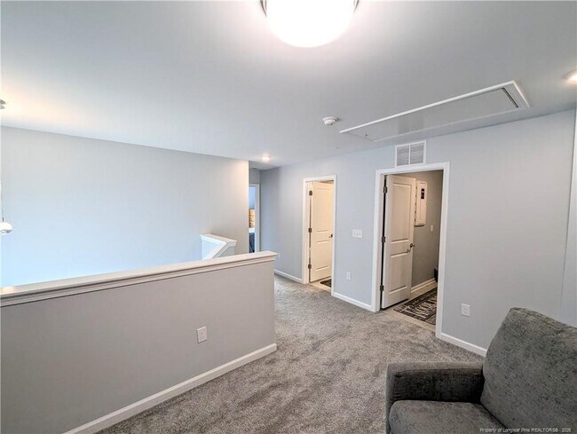 Building Photo - 5723 Kalamata Dr