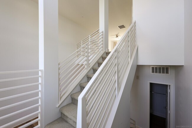 Building Photo - 2434 Via Alta