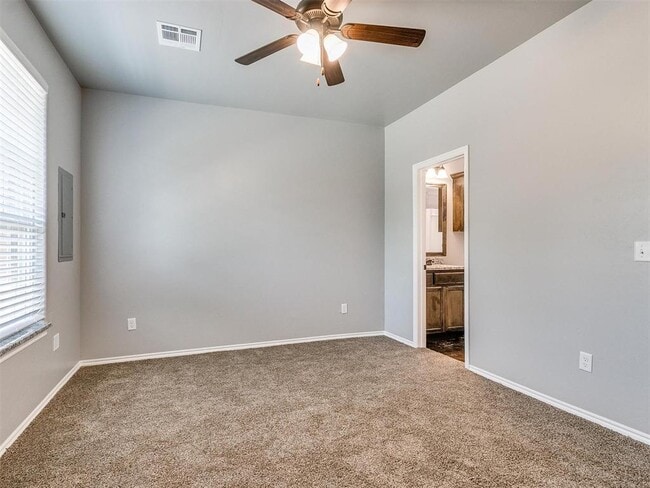 Building Photo - 1734 Eighty-Niner Ter
