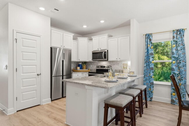 Building Photo - 183 Sandhill Pines Dr