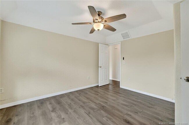 Building Photo - 3171 SW Crumpacker St