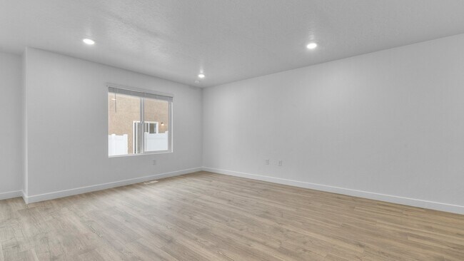 Building Photo - 1936 E Corriente Dr