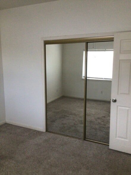 Building Photo - 2913 Whisper Oaks Ln